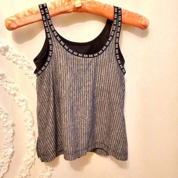 NIKE Sports Top - Picture 2 of 16